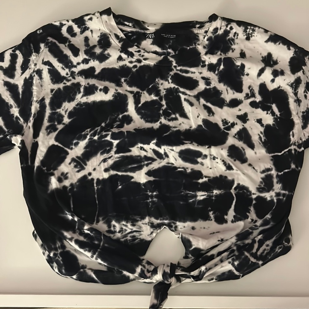 NWOT Zara Black and White Tie Dye Crop Top